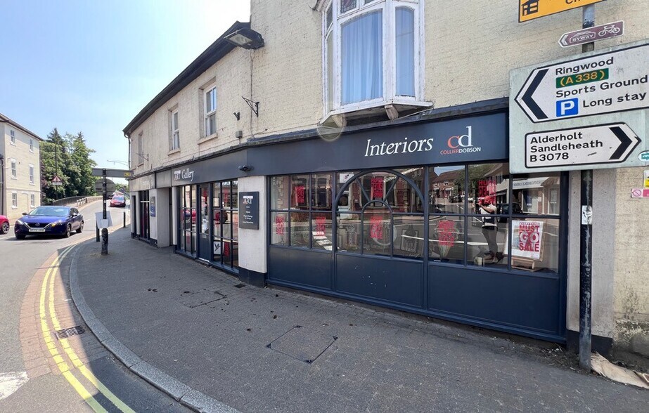 2-6 Bridge St, Fordingbridge to rent - Building Photo - Image 3 of 3