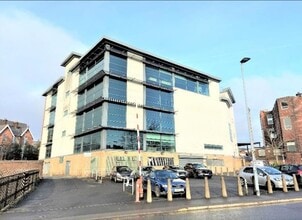 17 Preston New Rd, Blackburn to rent Building Photo- Image 2 of 5