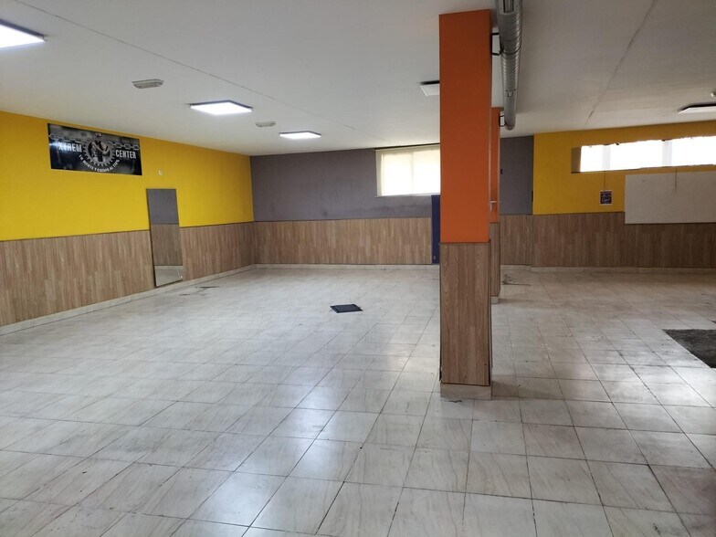 Retail in Cox, Alicante for sale - Interior Photo - Image 3 of 7