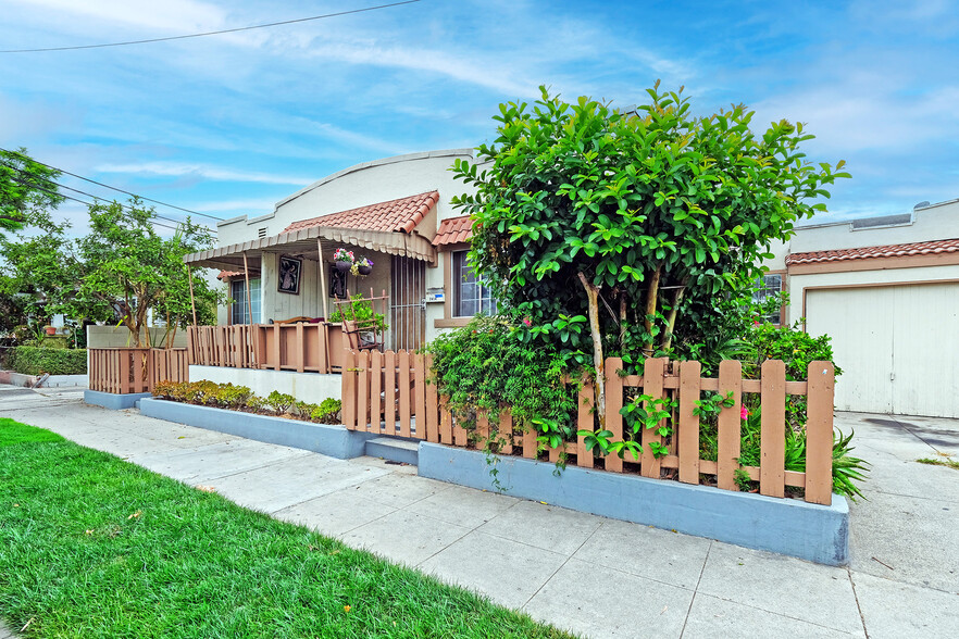 2414 E 14th St, Long Beach, CA for sale - Primary Photo - Image 1 of 1