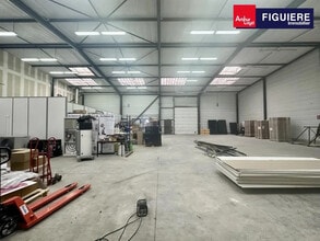 12 Allée Des Informaticiens, Aix-en-Provence to rent Building Photo- Image 2 of 2