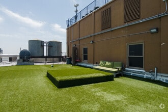 724 S Spring St, Los Angeles, CA to rent Building Photo- Image 2 of 3