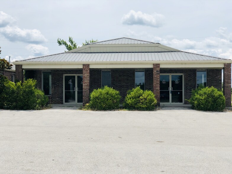 3634 State Hwy EE, Highlandville, MO for sale - Building Photo - Image 1 of 1