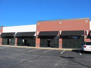 909 E Montclair St, Springfield, MO for rent Building Photo- Image 1 of 3