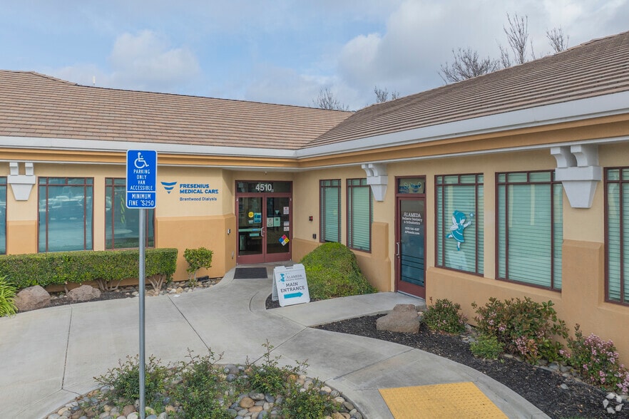 4510 O'Hara Blvd, Brentwood, CA for sale - Building Photo - Image 2 of 9