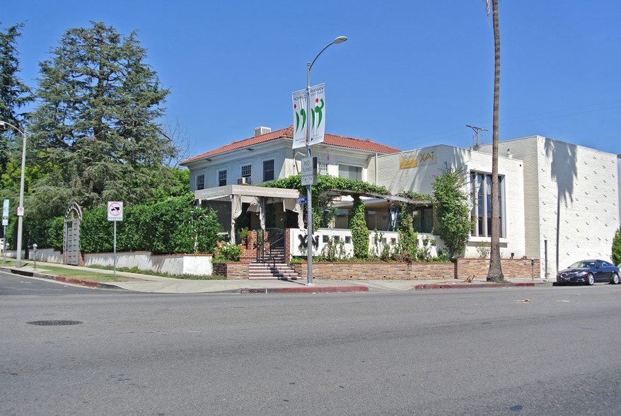 7677 W Sunset Blvd, Los Angeles, CA for sale - Primary Photo - Image 1 of 1