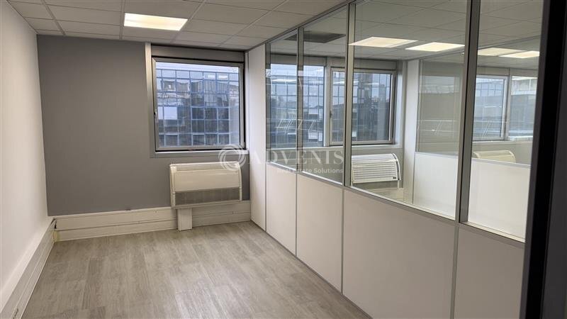 Office in Noisy Le Grand to rent - Interior Photo - Image 3 of 4