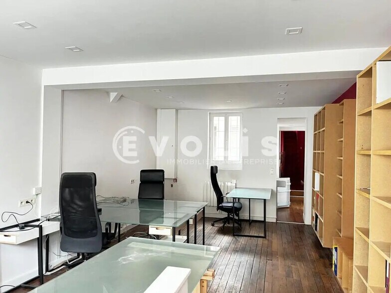 Office in Malakoff to rent - Interior Photo - Image 2 of 11