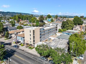 2558 Fruitvale Ave, Oakland, CA for sale Building Photo- Image 1 of 1