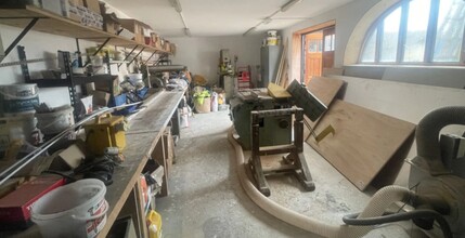 2 Park Rd, Hythe to rent Interior Photo- Image 1 of 2