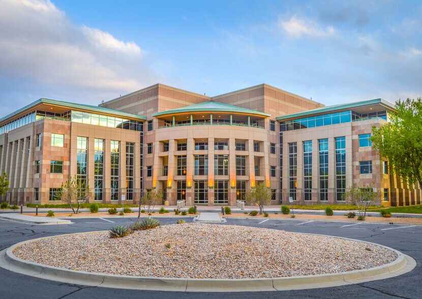 8801 Horizon Blvd NE, Albuquerque, NM to rent - Building Photo - Image 1 of 11