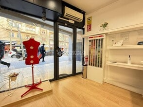 Retail in Barcelona, Barcelona to rent Interior Photo- Image 2 of 5