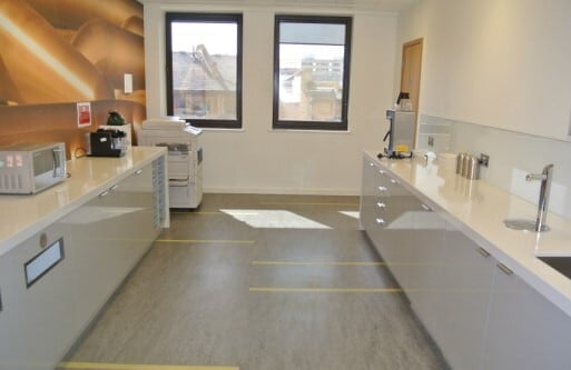 Wood St, Kingston Upon Thames to rent Interior Photo- Image 1 of 10