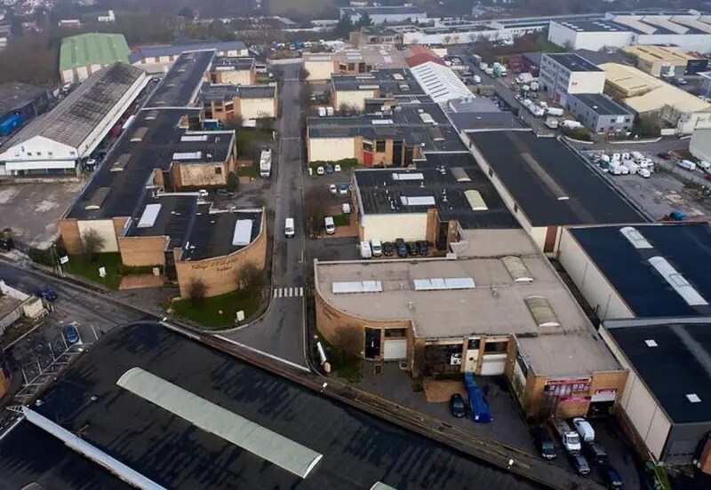 Industrial in Le Thillay to rent - Aerial - Image 2 of 2