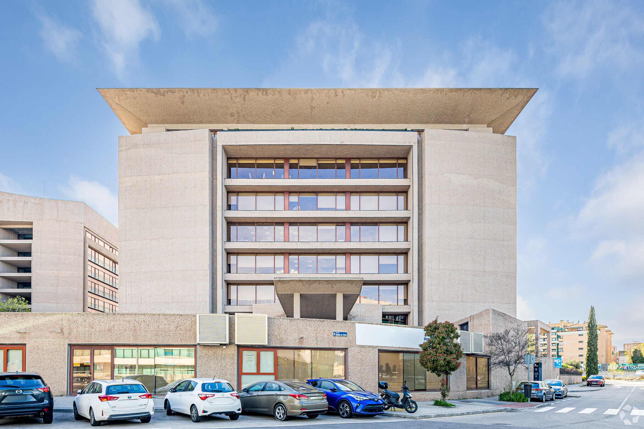 Avenida Hispanidad, 6, Madrid, Madrid to rent Building Photo- Image 1 of 4