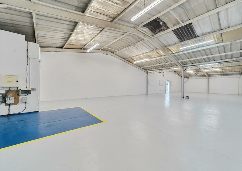 Northern Way, Crewkerne for sale - Interior Photo - Image 3 of 7