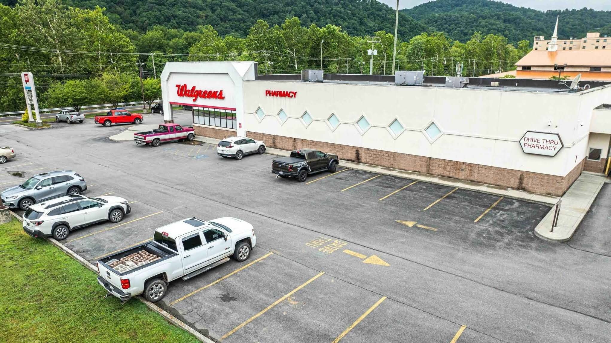513 Stokes Dr, Hinton, WV for sale Building Photo- Image 1 of 3