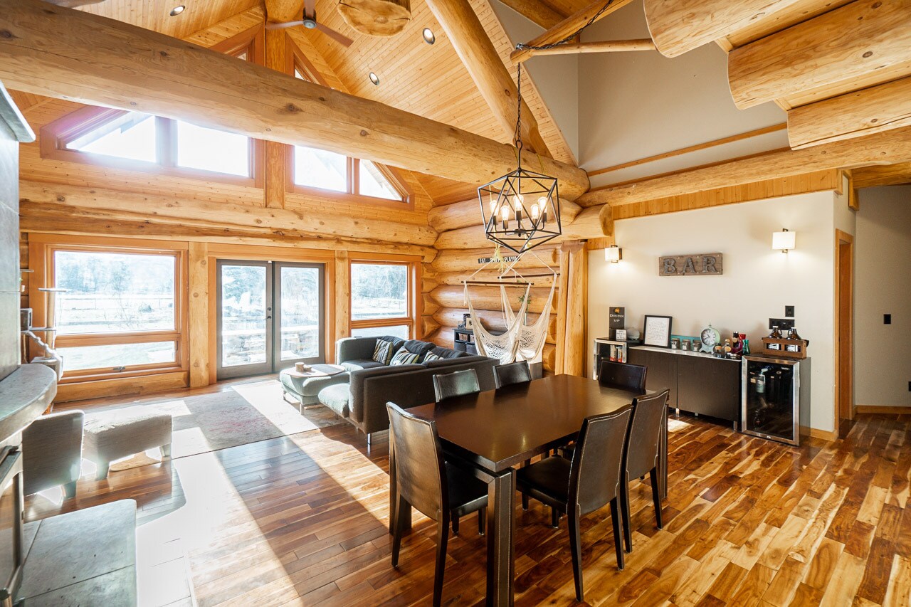 1000 Columbia Valley Rd, Lindell Beach V2R 4X6 UK