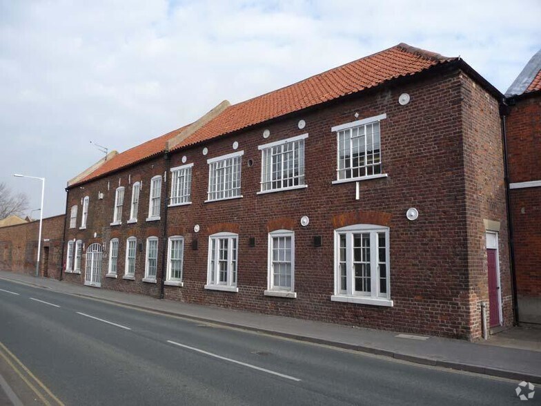 1921 Flemingate, Beverley, HU17 0NP UK