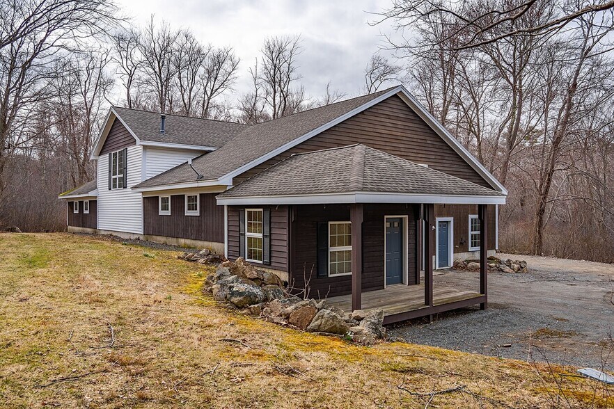 23 Rear Story St, Essex, MA for rent - Building Photo - Image 3 of 20