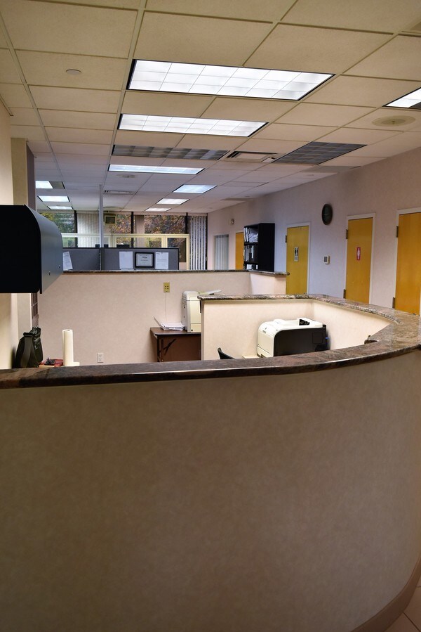 1 Executive Blvd, Suffern 10901 UK