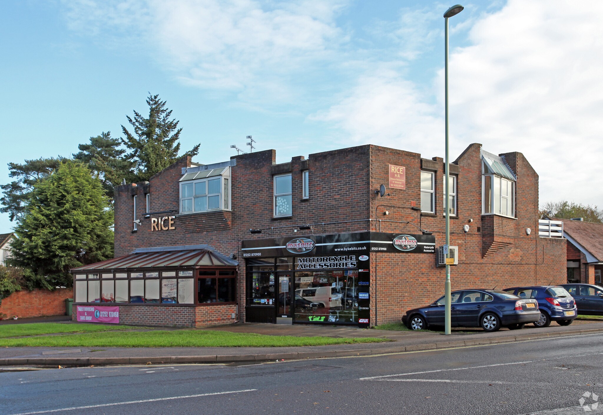 24 Pond Crof, Yateley for sale Primary Photo- Image 1 of 1