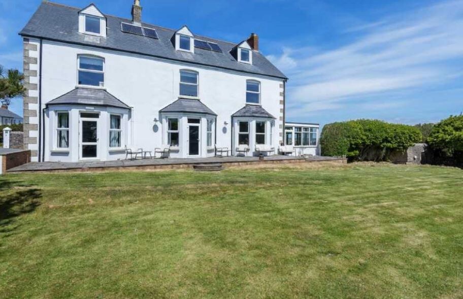 St Georges Hl, Perranporth for sale Primary Photo- Image 1 of 1