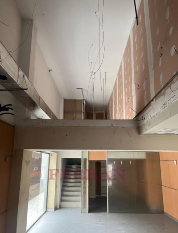 Sabadell, BAR 08203 - Unit 1 - - Interior Photo - Image 1 of 4