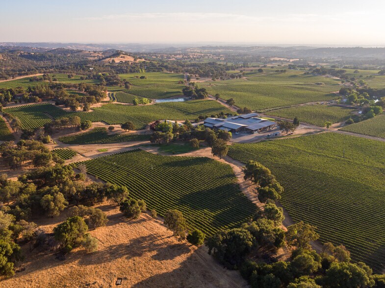 20680 Shenandoah School Rd, Plymouth, CA for sale - Building Photo - Image 3 of 17