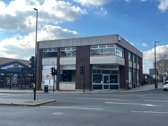 More details for 72-74 High St, Feltham - Retail to Rent