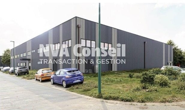 Industrial in Saint-Ouen-l'Aumône to rent Building Photo- Image 1 of 8