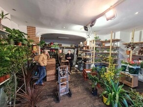 223 Upper Richmond Rd, London for sale Interior Photo- Image 1 of 4