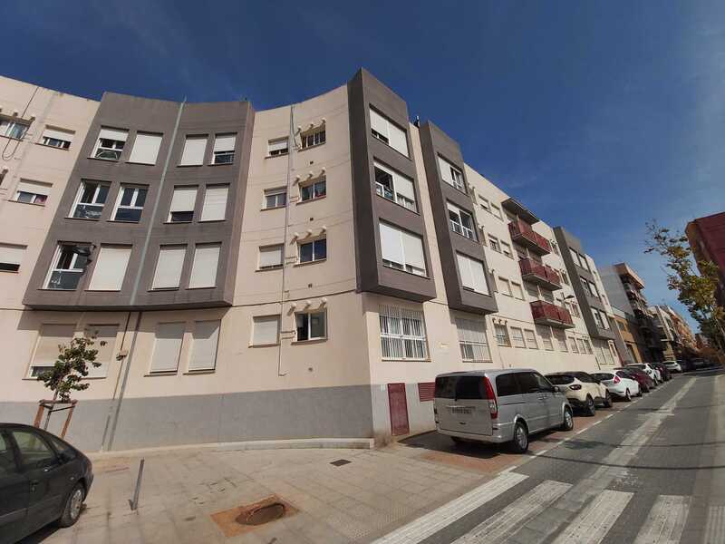 Retail in Torrent for sale Building Photo- Image 1 of 16