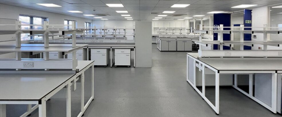 90 Milton Park, Milton to rent - Interior Photo - Image 2 of 5