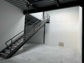 More details for 84 Avenue De La Poterie, La Tour-de-Salvagny - Light Industrial for Sale