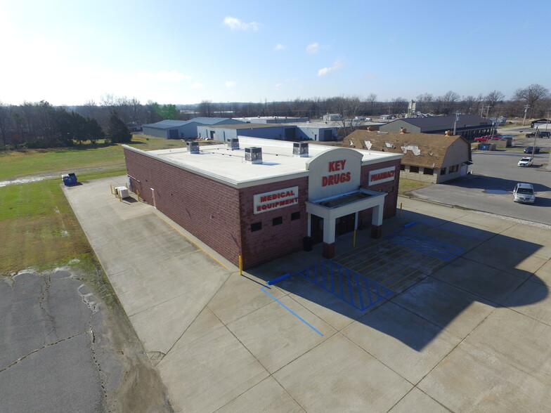 1007 Bus Hwy 60 hwy, Dexter, MO for sale - Building Photo - Image 2 of 11