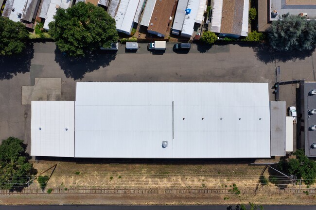 More details for 302-306 E Gobbi St, Ukiah, CA - Industrial to Rent