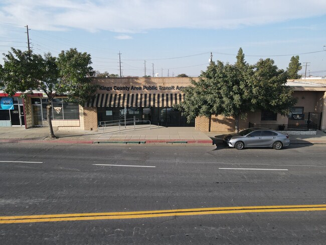 More details for 610 W 7th St, Hanford, CA - Retail for Sale