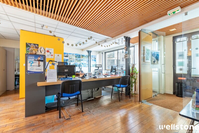 Office in Paris for sale Interior Photo- Image 1 of 9