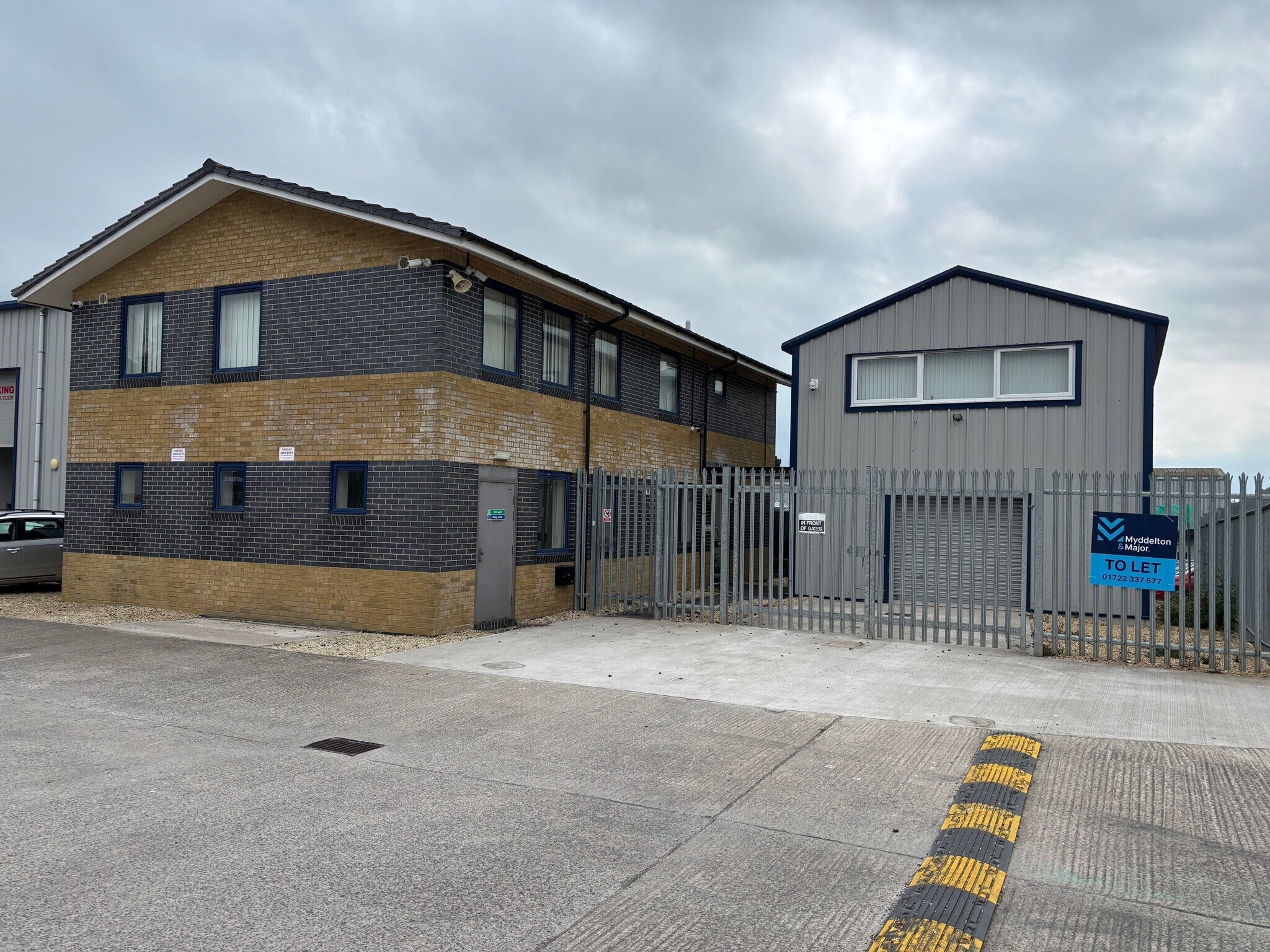 2 Alfreds Way, Wincanton to rent Building Photo- Image 1 of 5