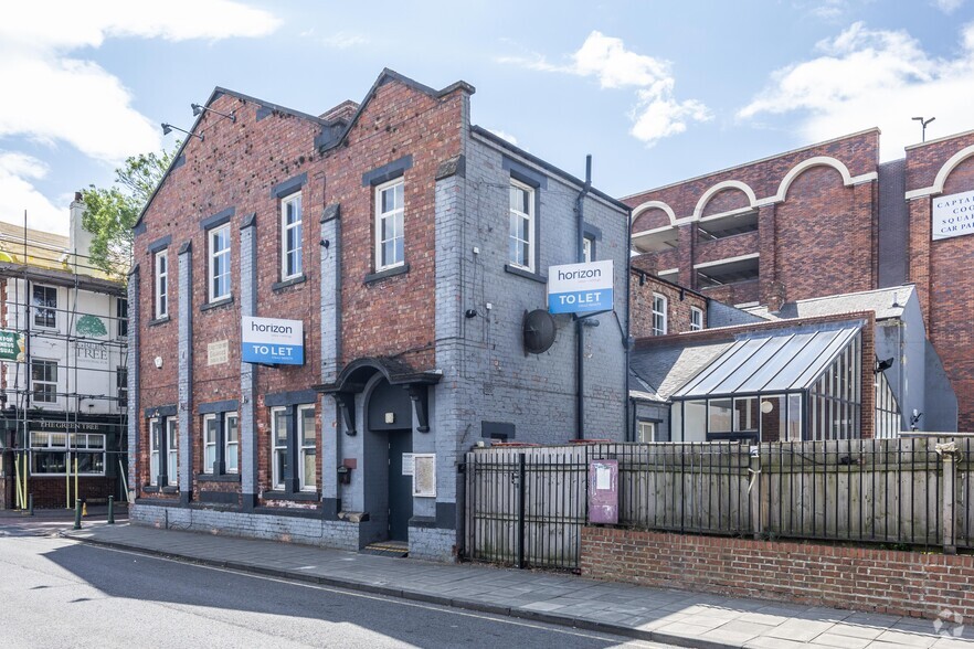 57 Gilkes St, Middlesbrough to rent - Building Photo - Image 2 of 2