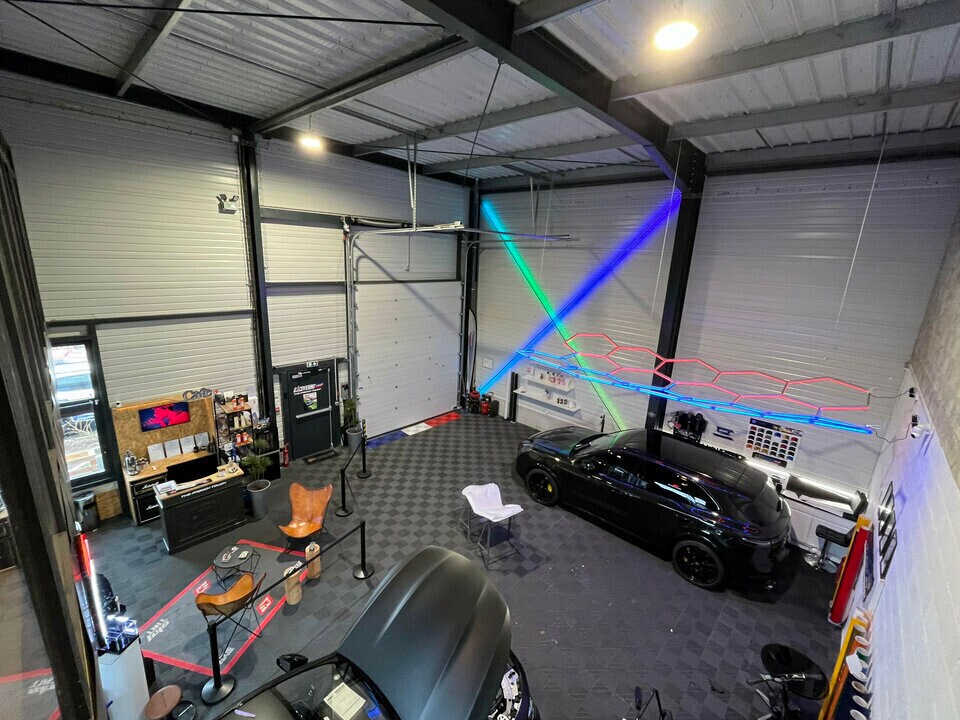Light Industrial in Serris to rent Interior Photo- Image 1 of 5