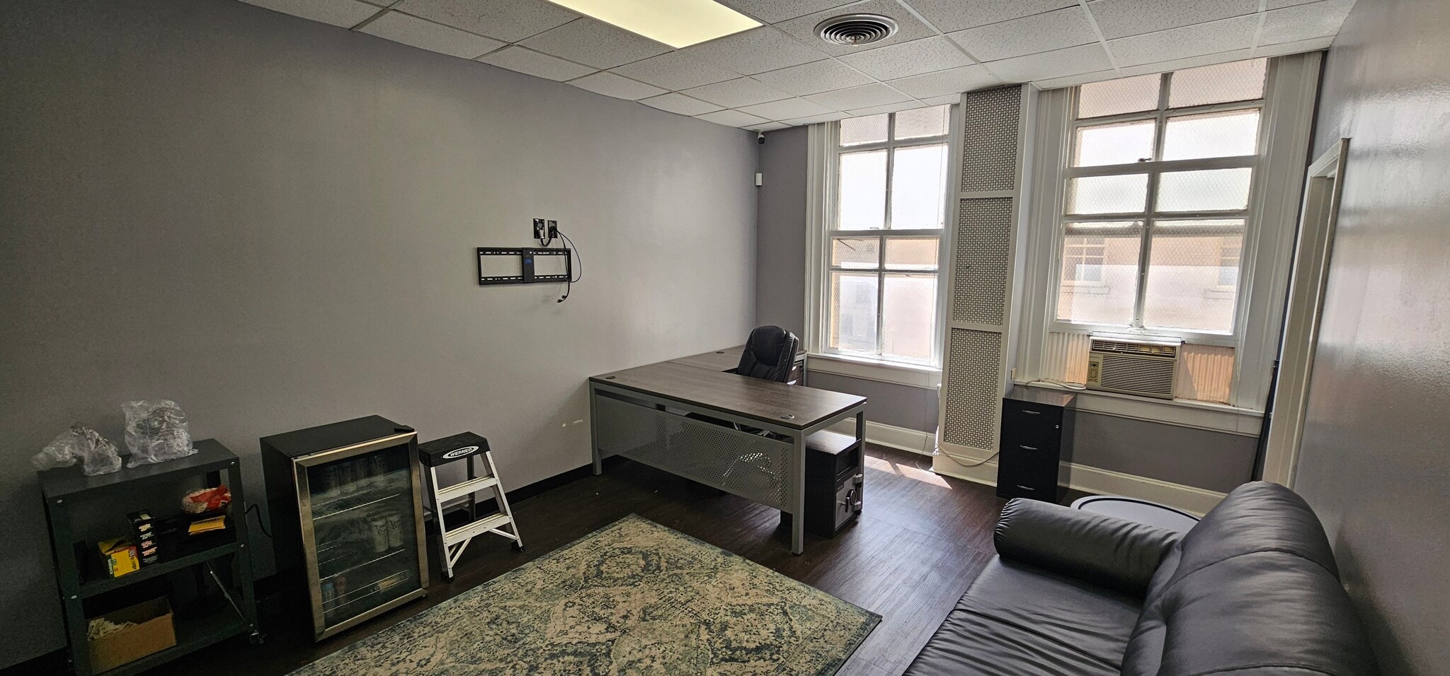 118 Broadway St, San Antonio, TX to rent Building Photo- Image 1 of 9