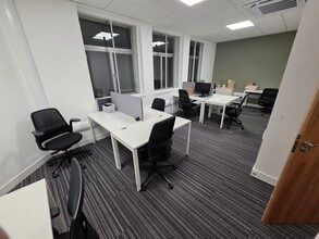 Panmure St, Dundee to rent Interior Photo- Image 1 of 7