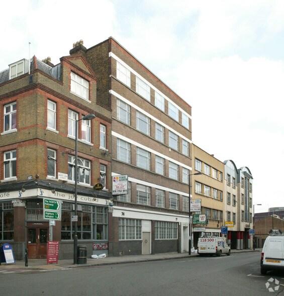 74-77 White Lion St, London to rent - Building Photo - Image 2 of 4