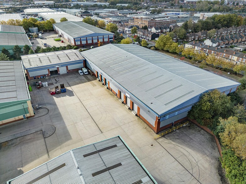 66 Electric Ave, Birmingham to rent - Building Photo - Image 3 of 7