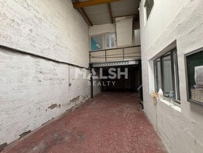 Light Industrial in Vénissieux to rent Interior Photo- Image 2 of 8