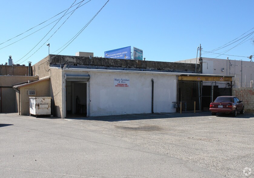 338-340 W Highland Ave, San Bernardino, CA for rent - Building Photo - Image 2 of 8