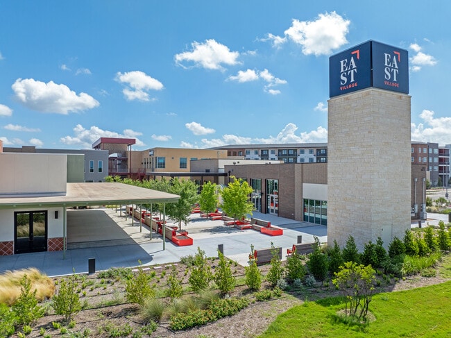 More details for 3500 E Parmer Ln, Austin, TX - Office / Medical, Retail to Rent