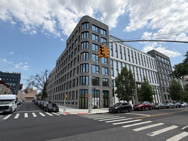 More details for 2363 Bedford Ave, Brooklyn, NY - Retail to Rent